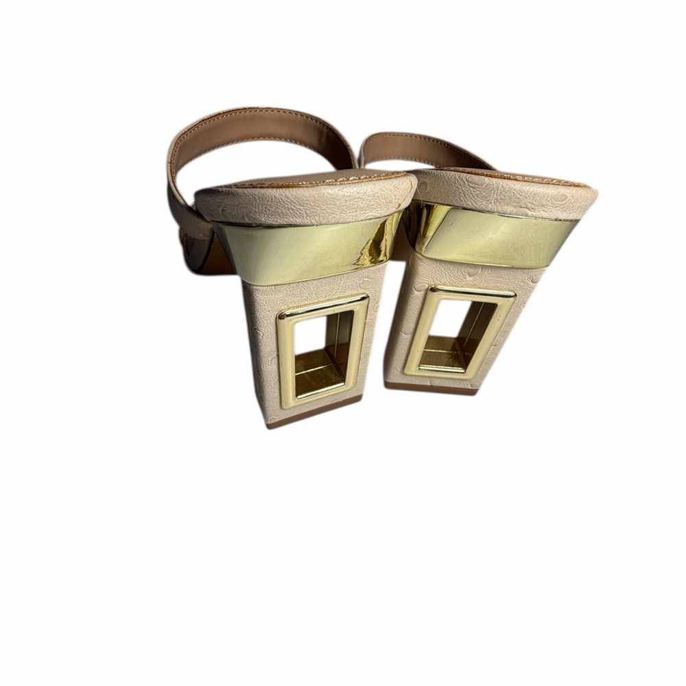 Katy Perry The Hollow Block Heeled Sandals in Beige with Gold Accent Sz 7 - Picture 8 of 11
